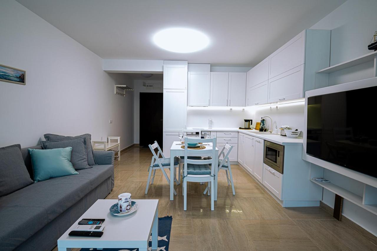 Stylish 1-Bd Apartment In St Constantine And Helena By Flat Mаnager Szent Konstantin és Elena Kültér fotó